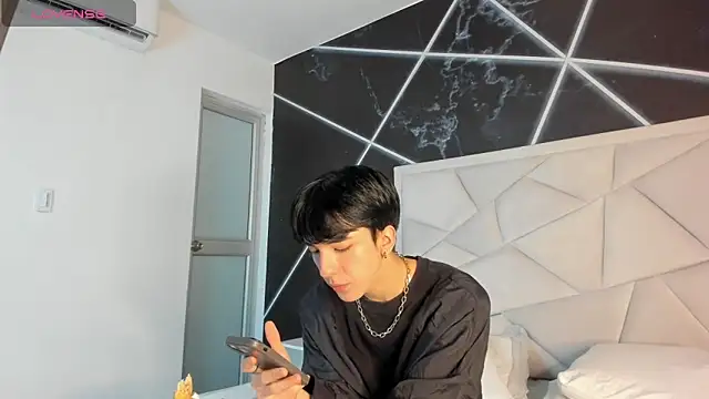 AerumChae online show from 04-17-26, 12:30