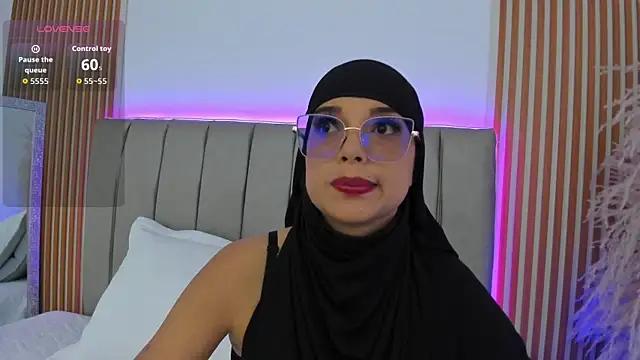 naishaa  online show from 11-03-25, 06:42