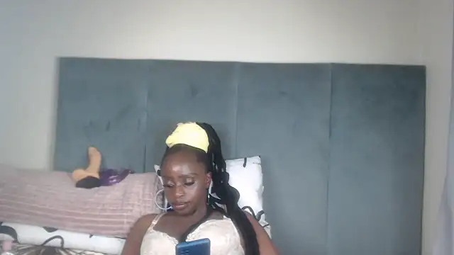 Jah-Queen online show from 11-13-25, 10:19