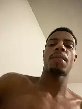 Snapshot of Guzdick chatting on 06-15-26, 12:35 Guzdick online show from 06-15-26, 12:35