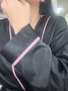 Snapshot of bellaseduzione chatting on 09-27-25, 12:10 bellaseduzione online show from 09-27-25, 12:10