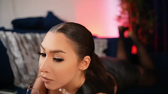 Snapshot of _ChloeLee_ chatting on 12-02-25, 07:25 ChloeLee online show from 12-02-25, 07:25