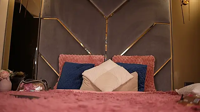 Snapshot of _ChloeLee_ chatting on 03-04-26, 06:52 ChloeLee online show from 03-04-26, 06:52