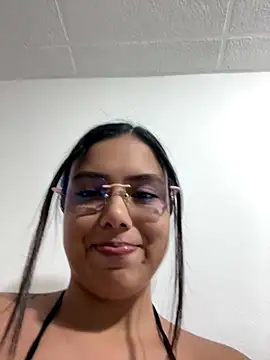 LICEET online show from 11-30-25, 01:20