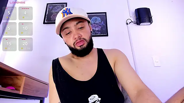 Noah devil  online show from 11-07-25, 02:33