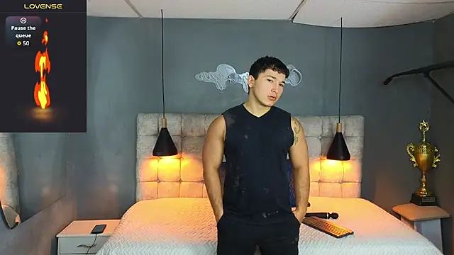 Horny nick18 online show from 09-25-25, 02:32