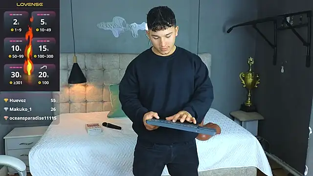 Horny nick18 online show from 10-24-25, 09:38