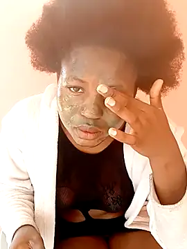 SweetHoney21  online show from 10-02-25, 10:55