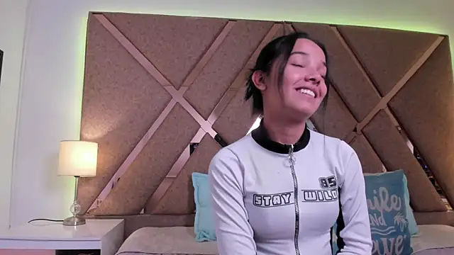 Snapshot of BelhaLawuo chatting on 01-17-26, 08:34 BelhaLawuo online show from 01-17-26, 08:34