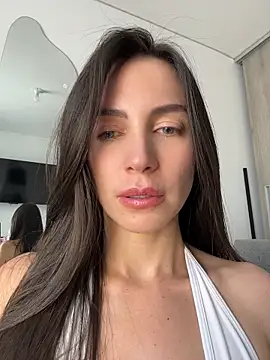 karinasantos  online show from 07-18-26, 04:00