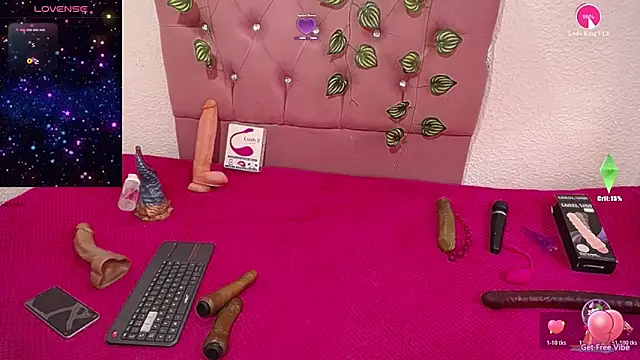 Snapshot of wetmoonhott chatting on 05-31-26, 12:23 wetmoonhott online show from 05-31-26, 12:23