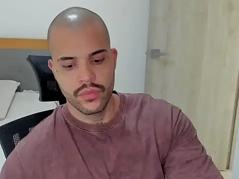 Snapshot of PandacX chatting on 03-05-26, 07:32 PandacX online show from 03-05-26, 07:32