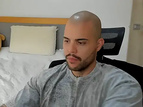 Snapshot of PandacX chatting on 03-09-26, 10:25 PandacX online show from 03-09-26, 10:25