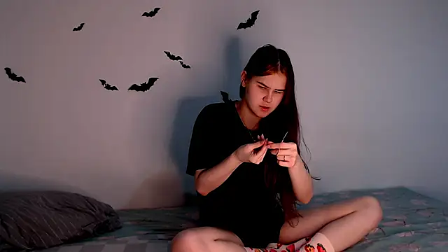 Snapshot of litle_owl chatting on 10-23-25, 03:33 litle owl online show from 10-23-25, 03:33