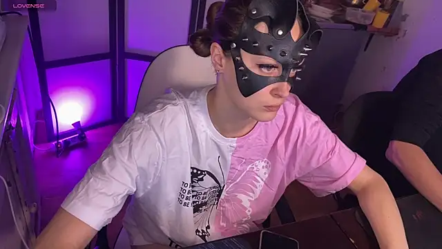 cutemilana sexwife online show from 11-09-25, 02:48