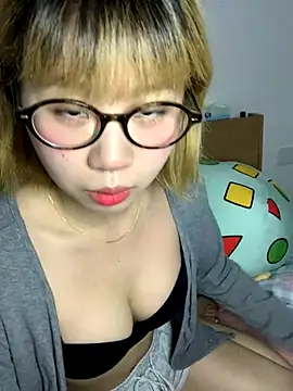 Snapshot of zhaomosheng125216 chatting on 09-11-25, 11:16 zhaomosheng125216 online show from 09-11-25, 11:16
