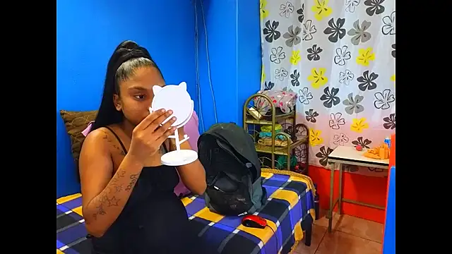 Snapshot of indiansumaya chatting on 09-22-25, 06:04 indiansumaya online show from 09-22-25, 06:04