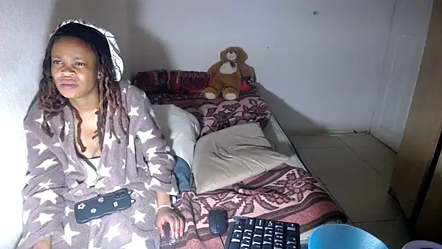 EbonyEssence online show from 04-15-26, 07:58