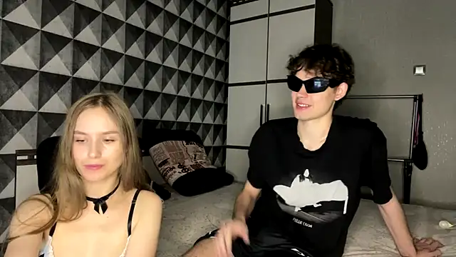 Snapshot of merycouple chatting on 02-24-26, 10:02 merycouple online show from 02-24-26, 10:02