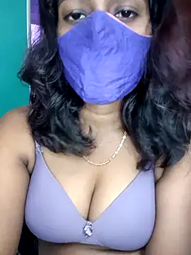 Snapshot of Tamil_kavinila chatting on 10-17-25, 10:18 Tamil kavinila online show from 10-17-25, 10:18