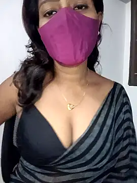 Snapshot of Tamil_kavinila chatting on 11-20-25, 03:12 Tamil kavinila online show from 11-20-25, 03:12