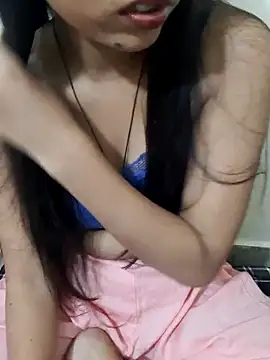 Snapshot of Naira-Tripathi chatting on 10-08-25, 05:05 Naira-Tripathi online show from 10-08-25, 05:05