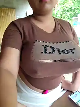 Snapshot of Akira_sera chatting on 09-09-25, 01:05 Akira sera online show from 09-09-25, 01:05