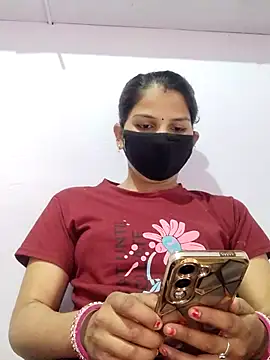 poojam93 online show from 10-05-25, 01:15