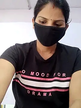 poojam93 online show from 11-19-25, 02:55