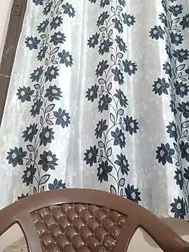 Snapshot of poojam93 chatting on 04-06-26, 01:25 poojam93 online show from 04-06-26, 01:25