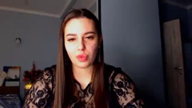 NikiWhite online show from 12-22-25, 06:21