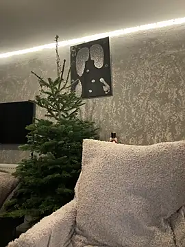 Snapshot of TianaCharm chatting on 12-17-25, 02:23 TianaCharm online show from 12-17-25, 02:23