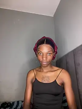 Trans fairy online show from 04-24-26, 09:50