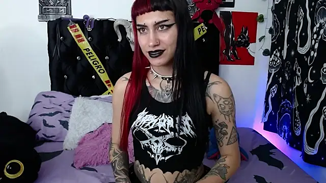 Snapshot of mayaREDdoll chatting on 03-04-26, 03:34 mayaREDdoll online show from 03-04-26, 03:34