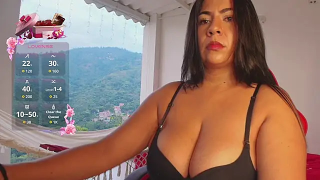 samanthahut1 online show from 04-04-26, 10:18