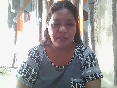 Snapshot of xxbernxxx chatting on 12-15-25, 12:48 xxbernxxx online show from 12-15-25, 12:48