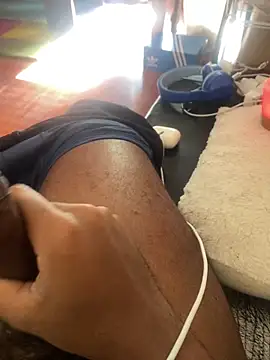 Snapshot of blackboy_51100 chatting on 09-12-25, 02:28 blackboy 51100 online show from 09-12-25, 02:28