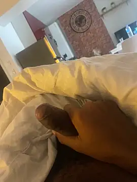 Snapshot of blackboy_51100 chatting on 10-08-25, 08:01 blackboy 51100 online show from 10-08-25, 08:01