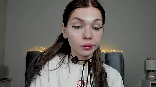 Snapshot of Blondy_Fina chatting on 07-07-26, 04:37 Blondy Fina online show from 07-07-26, 04:37