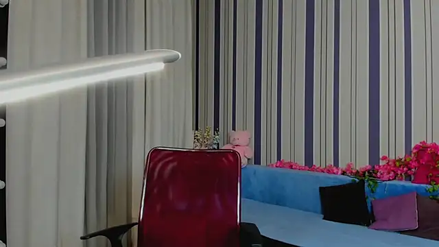 Snapshot of MilanaAlvis chatting on 11-01-25, 01:24 MilanaAlvis online show from 11-01-25, 01:24