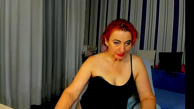 Snapshot of MilanaAlvis chatting on 11-28-25, 07:00 MilanaAlvis online show from 11-28-25, 07:00