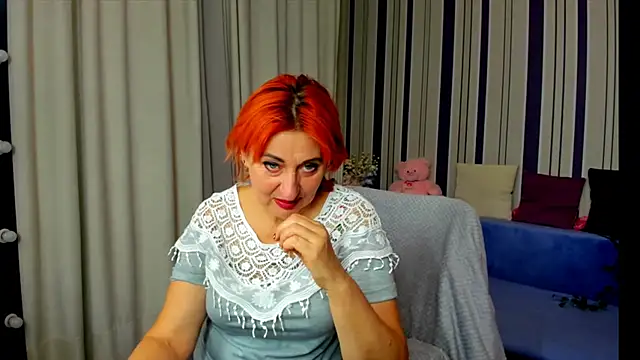 Snapshot of MilanaAlvis chatting on 12-14-25, 01:27 MilanaAlvis online show from 12-14-25, 01:27