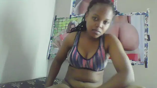 Snapshot of Babyy_Face chatting on 09-15-25, 04:29 Babyy Face online show from 09-15-25, 04:29