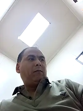 Snapshot of CWQ123 chatting on 10-29-25, 08:21 CWQ123 online show from 10-29-25, 08:21