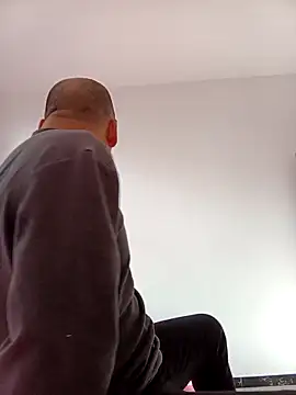 Snapshot of CWQ123 chatting on 11-09-25, 01:48 CWQ123 online show from 11-09-25, 01:48