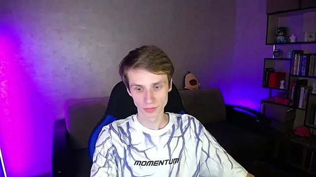 yes cute boy  online show from 11-01-25, 09:50