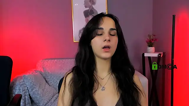 Snapshot of riley_sanders chatting on 11-16-25, 11:43 riley sanders online show from 11-16-25, 11:43