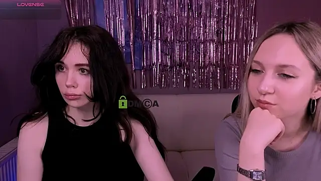 Snapshot of riley_sanders chatting on 02-24-26, 08:18 riley sanders online show from 02-24-26, 08:18