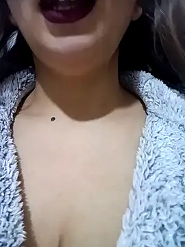 LINA-DALOUA online show from 01-06-26, 07:28