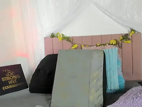 Tania xw online show from 12-20-25, 02:46